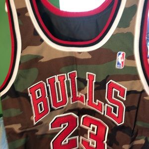 Classic bulls designer jersey by renzo cardoni